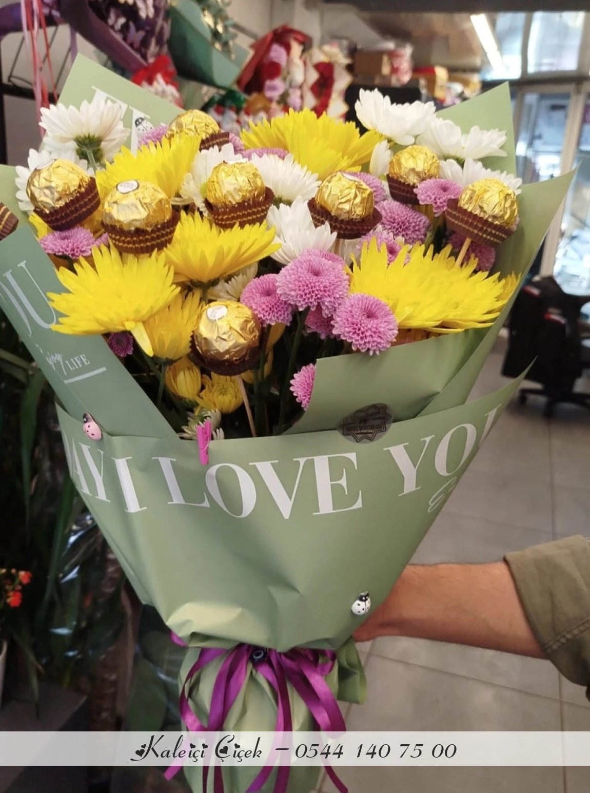 Kasimpati Ve Ferrero Rocher Çi̇kolata