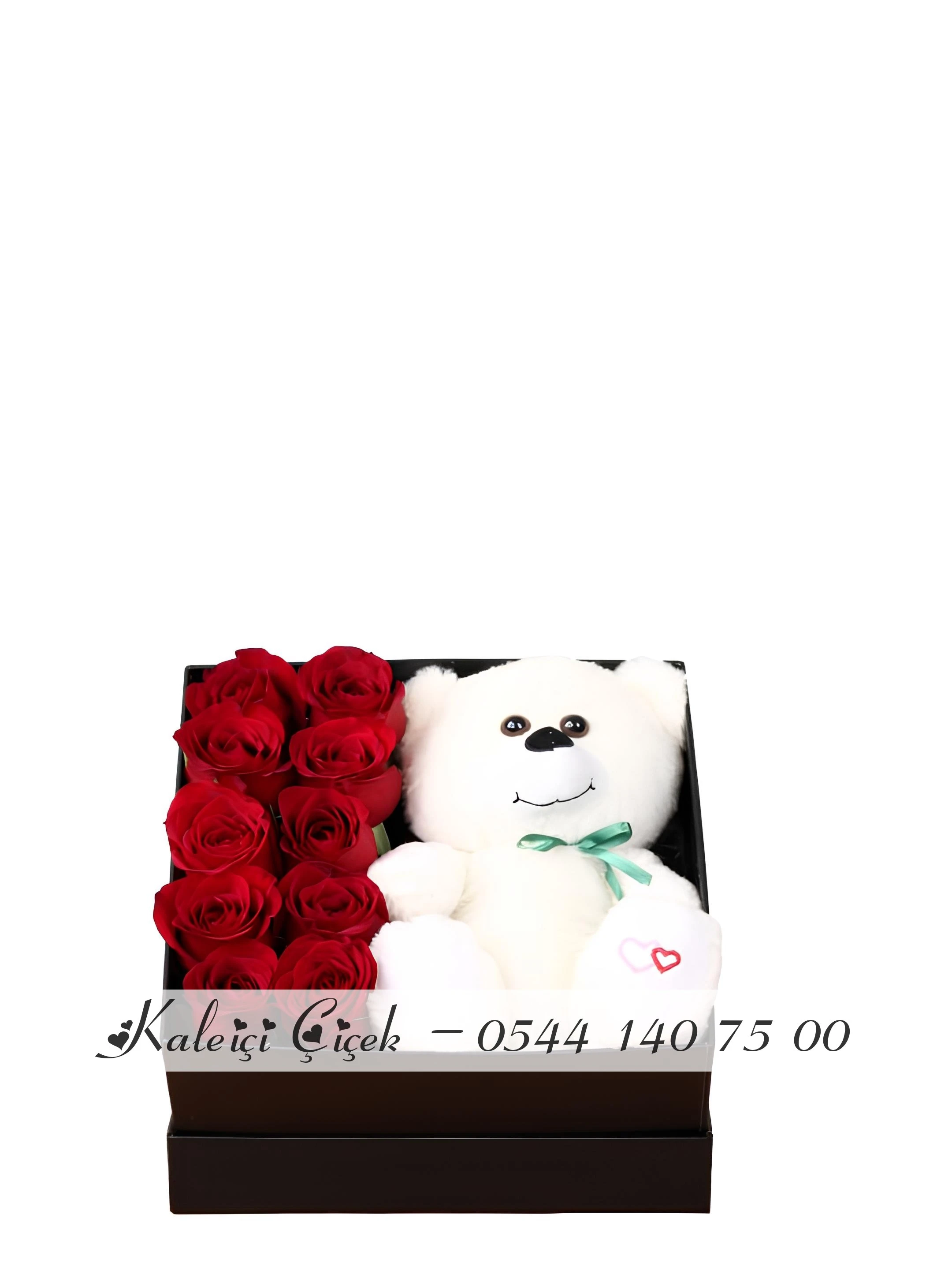 Kutuda Ayıcık Ve Yapay Güller Ebat 15Cmx12Cm