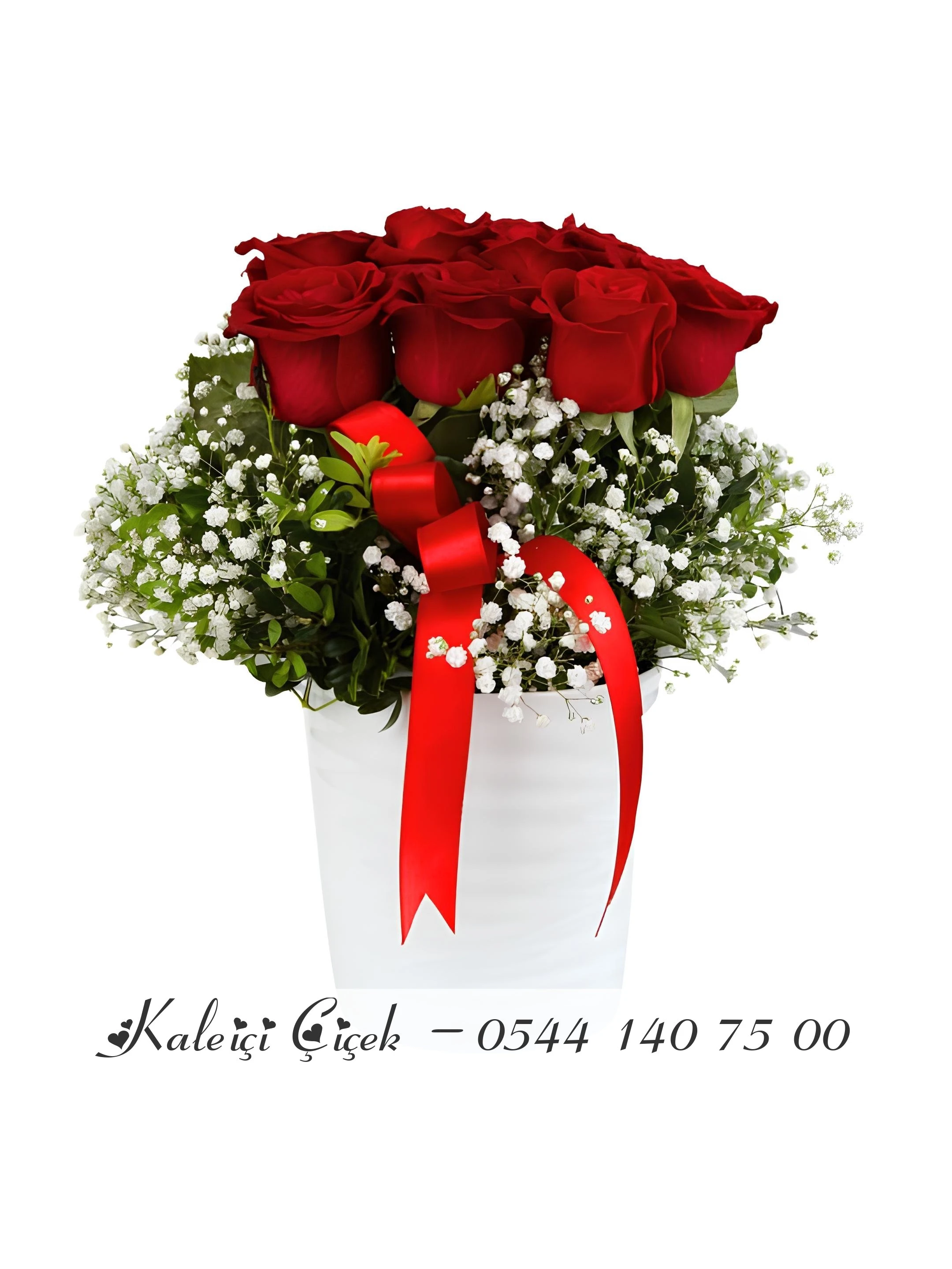 Özel Seramik Vazoda 8 Adet Gül