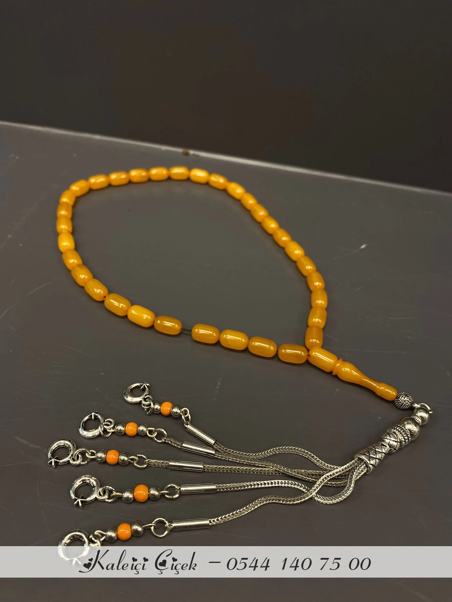 Sıkma Kehri̇bar Usta Kesi̇m