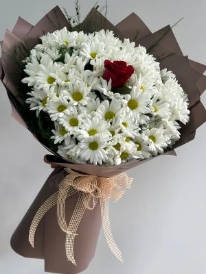 Papatya Ve Tek Gül Buketi