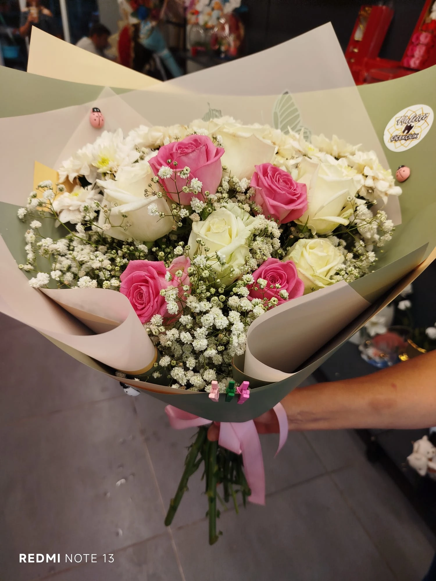 Pembe Beyaz Gül Buketi̇