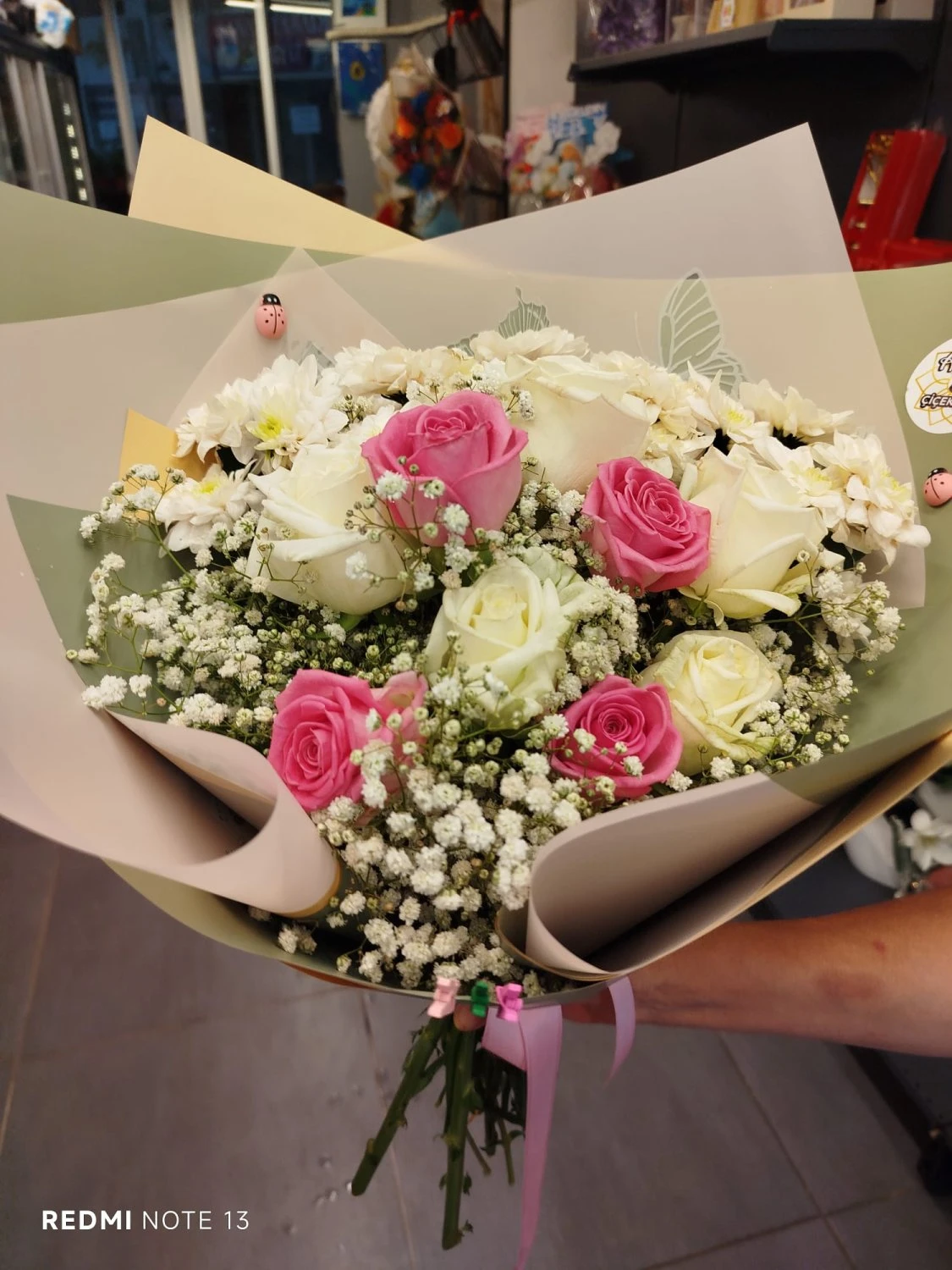 Pembe Beyaz Gül Buketi̇