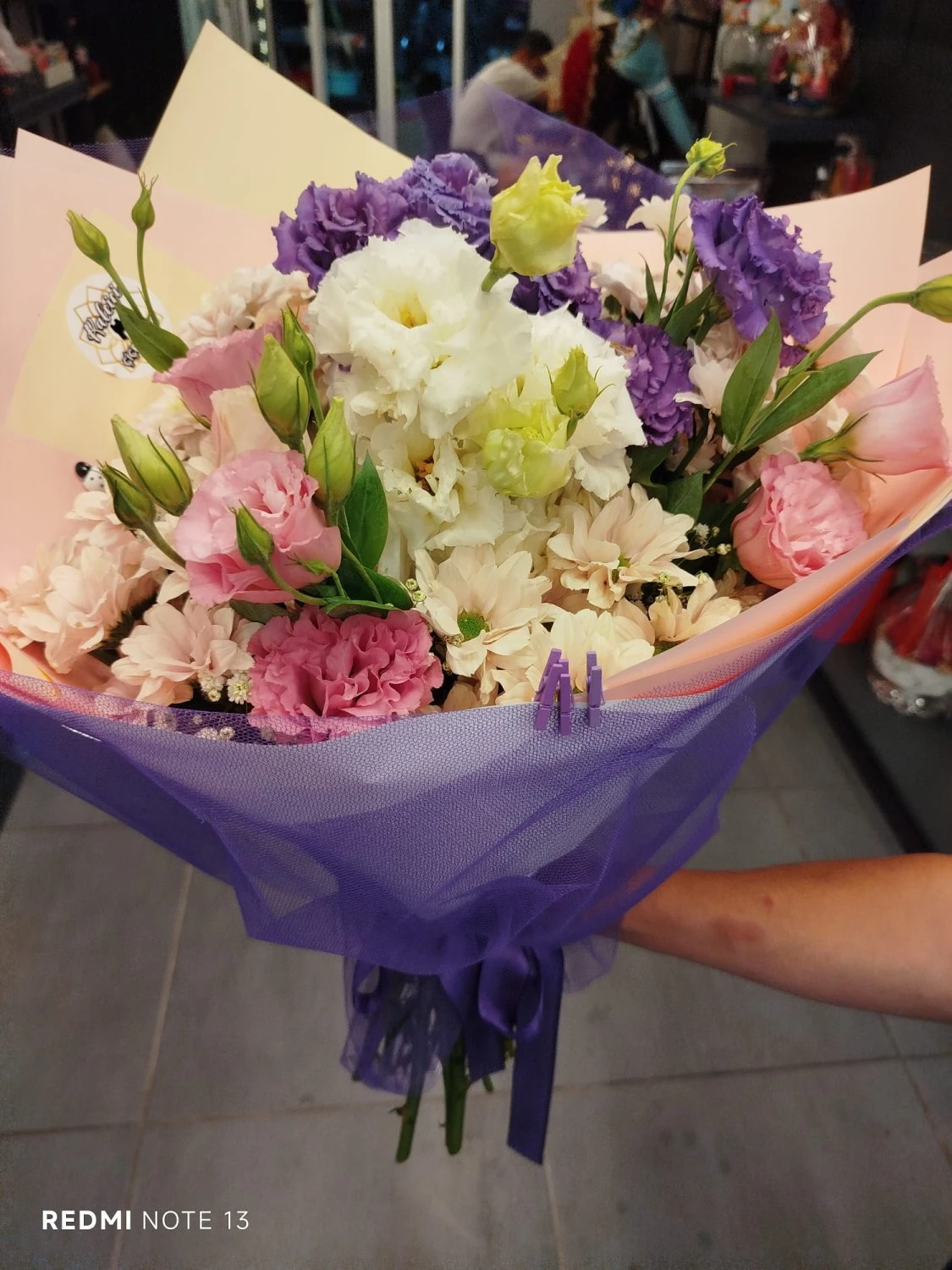 Renkli̇ Li̇syantus Buketi̇