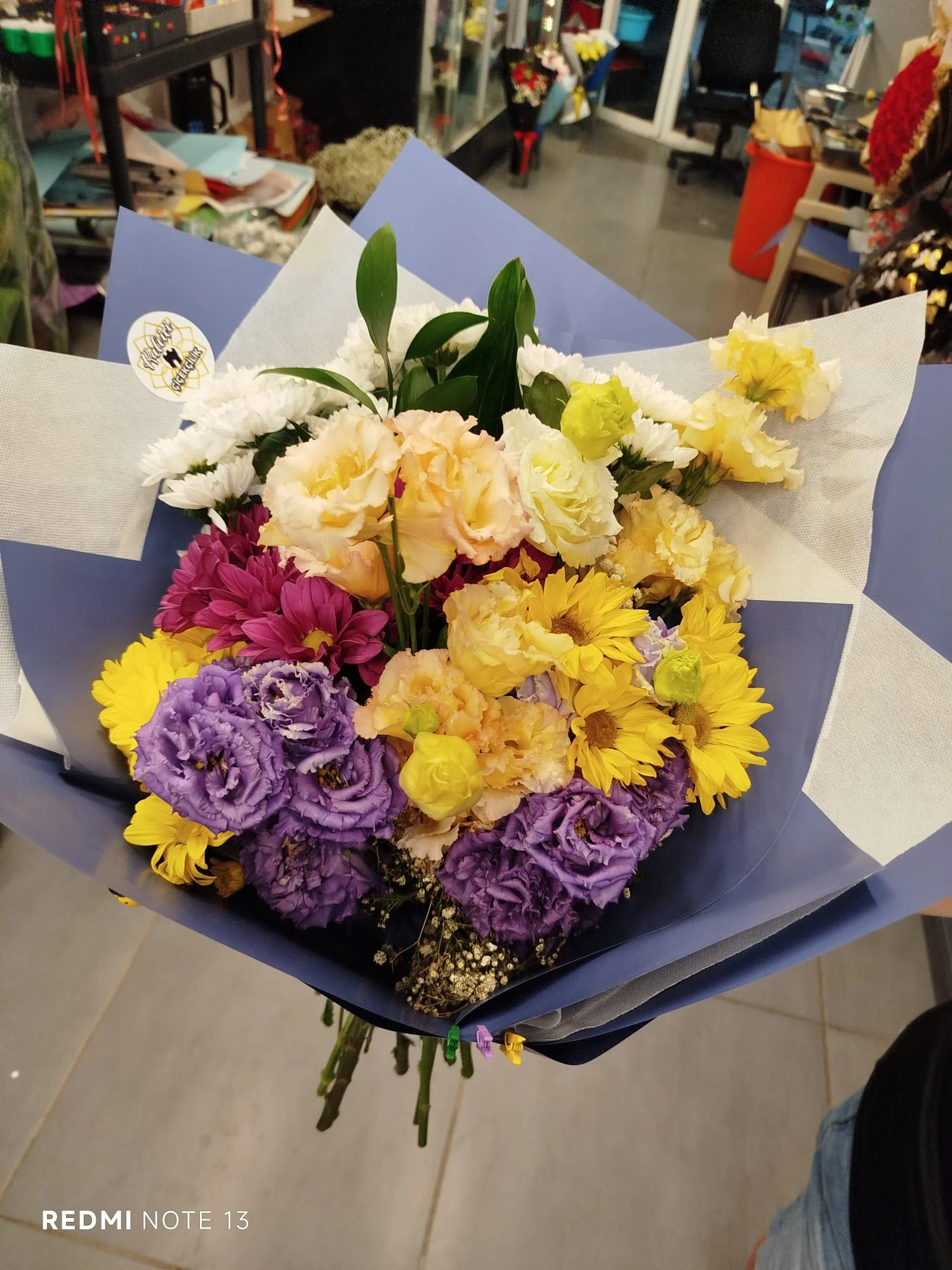 Renkli̇ Li̇syantus Ve Papatyalar