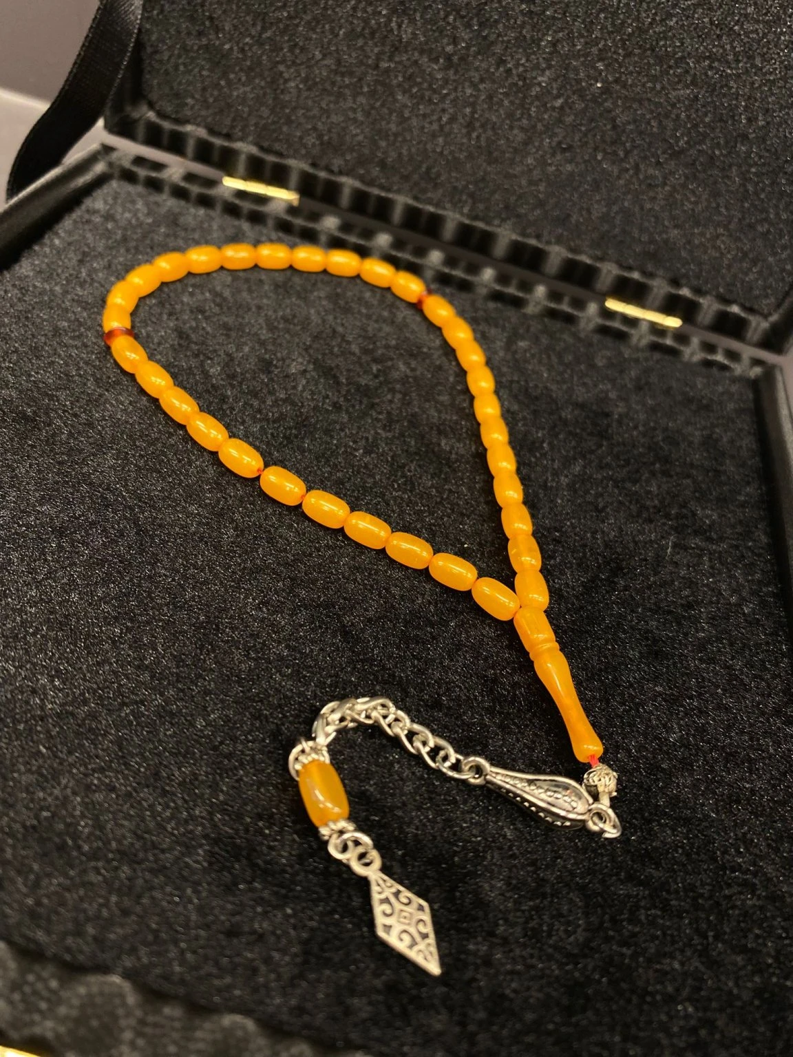 Sıkma Kehri̇bar Usta Kesi̇m