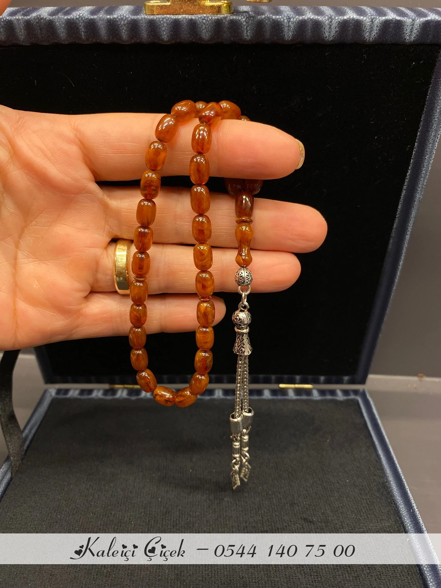 Sıkma Kehri̇bar Usta Kesi̇m