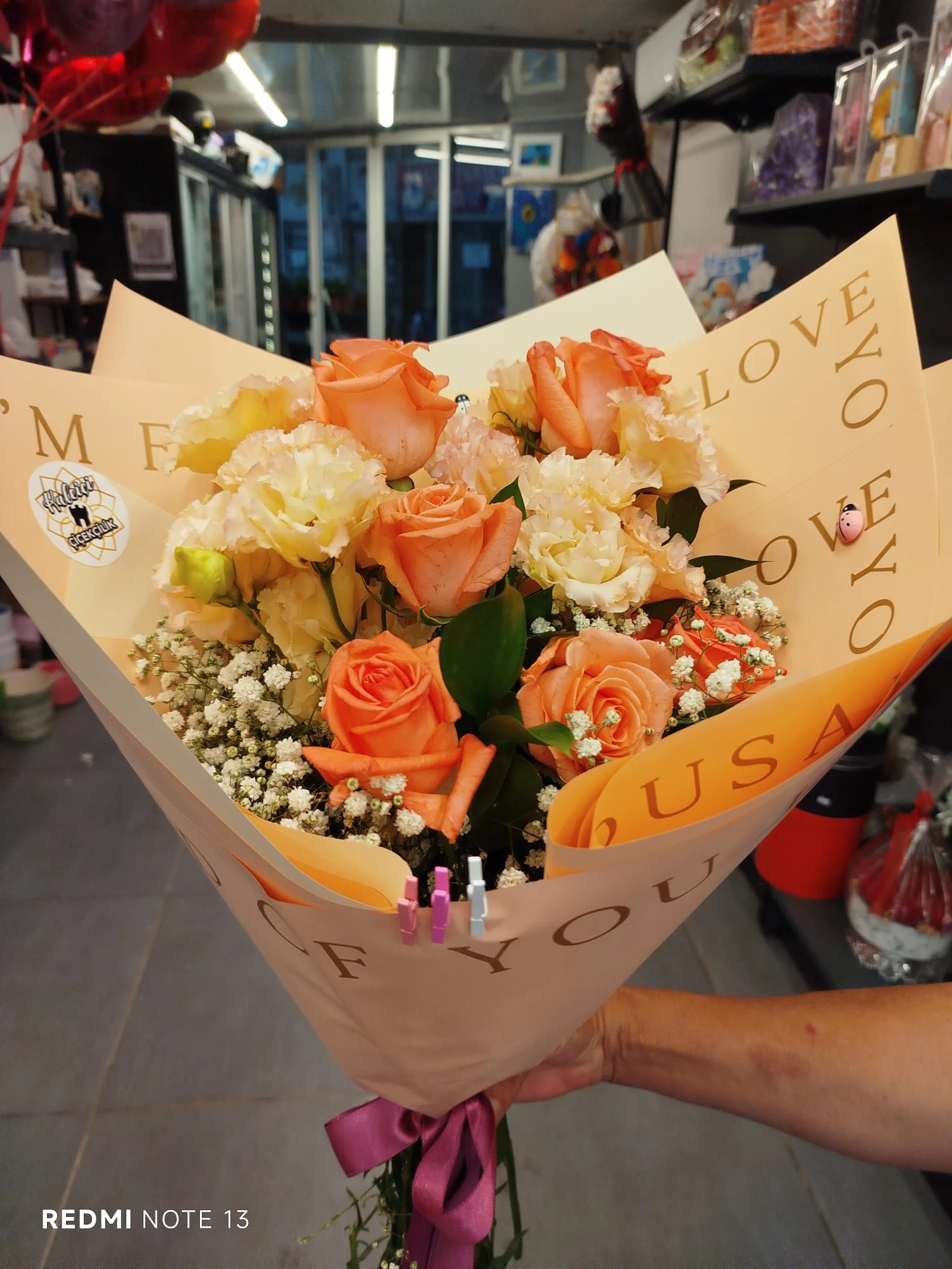 Turuncu Gül Buketi̇