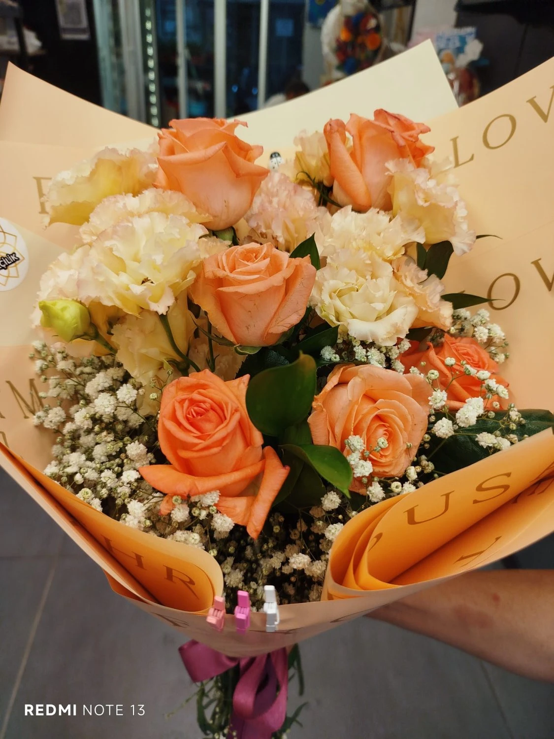 Turuncu Gül Buketi̇